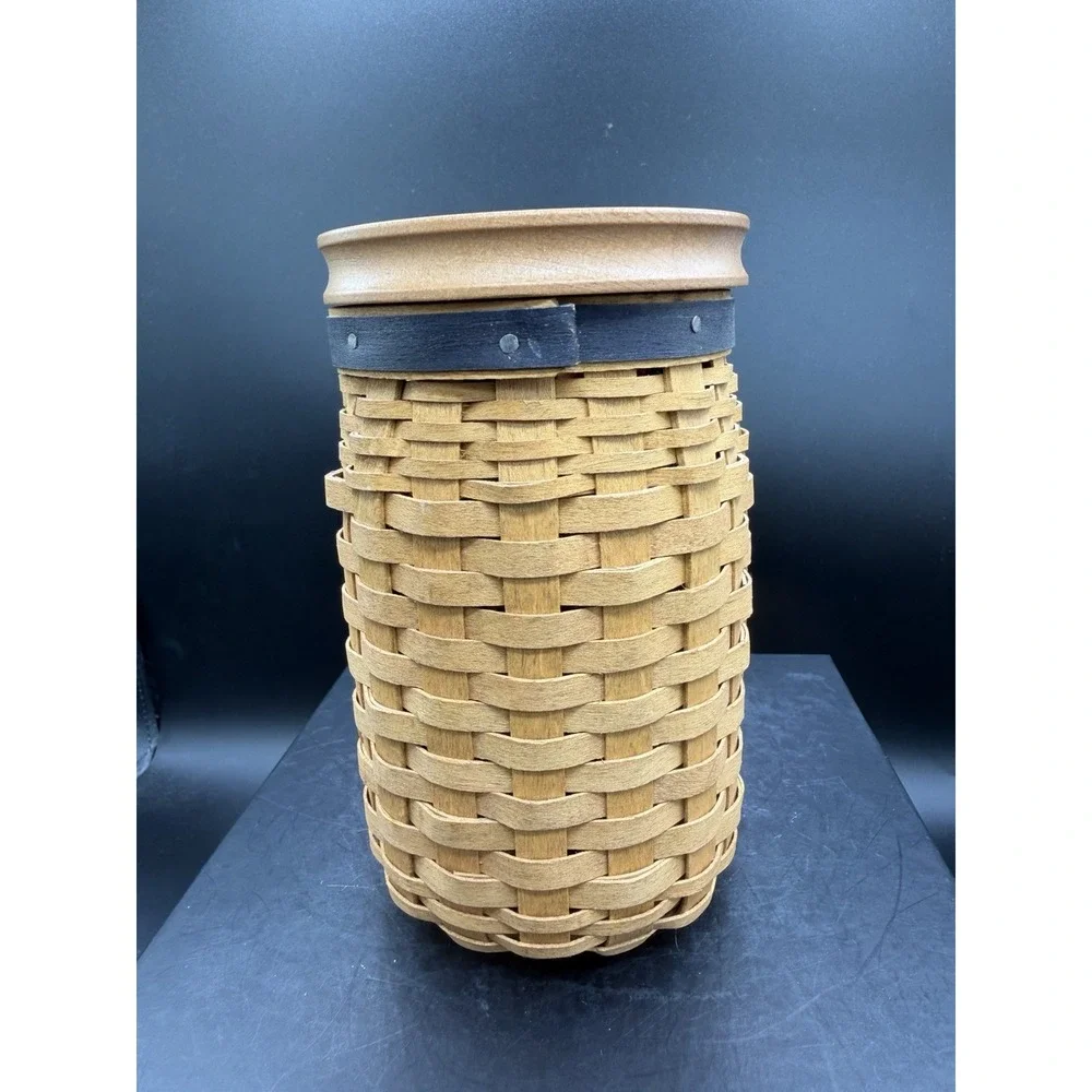 🧺 Longaberger 2003 Blue Ribbon Pride Basket w/ Coin Bank Lid – EUC ✨